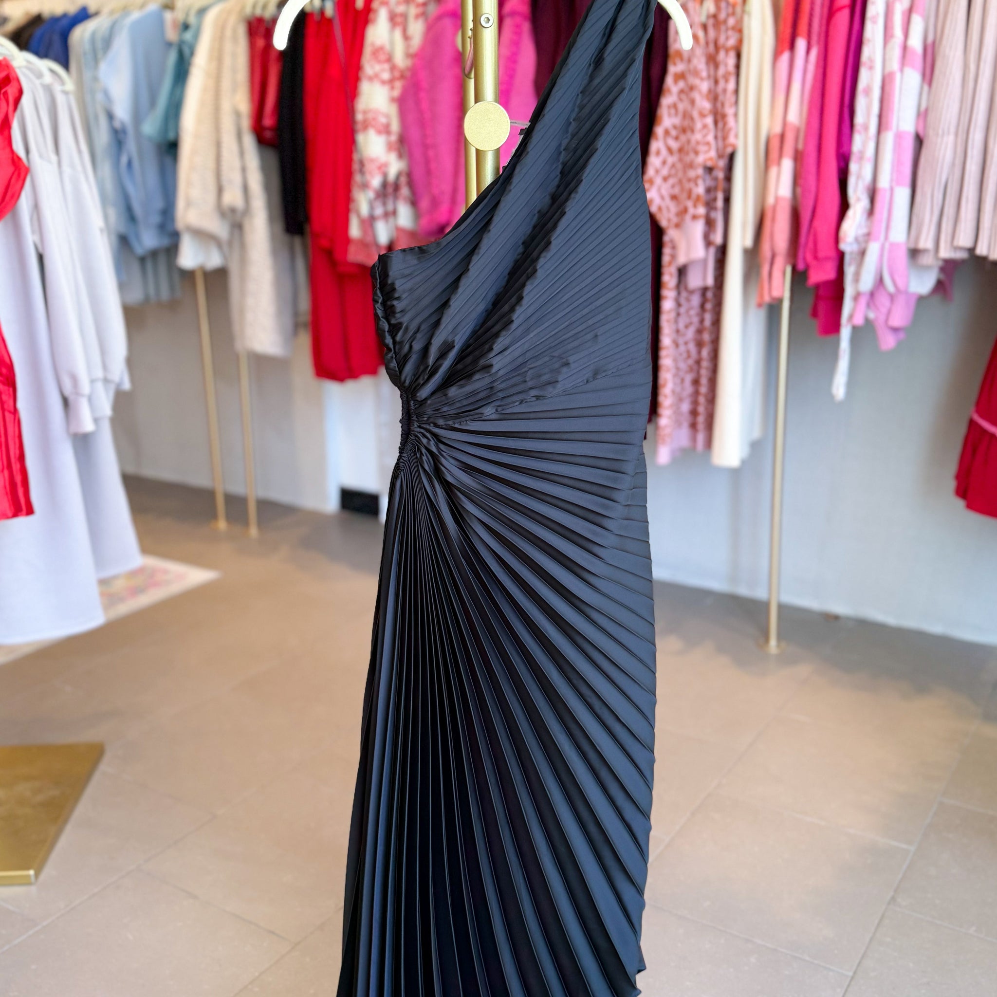 Black Pleated One Shoulder Cutout Midi Dress
